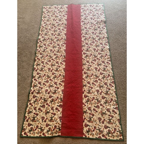 Vintage Handmade Christmas/Thanksgiving Santa Claus Quilt 80”/40” - Picture 16 of 16